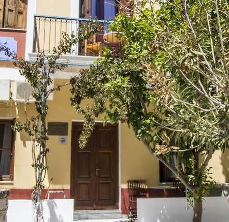 Symi Center Hotel Luaran gambar