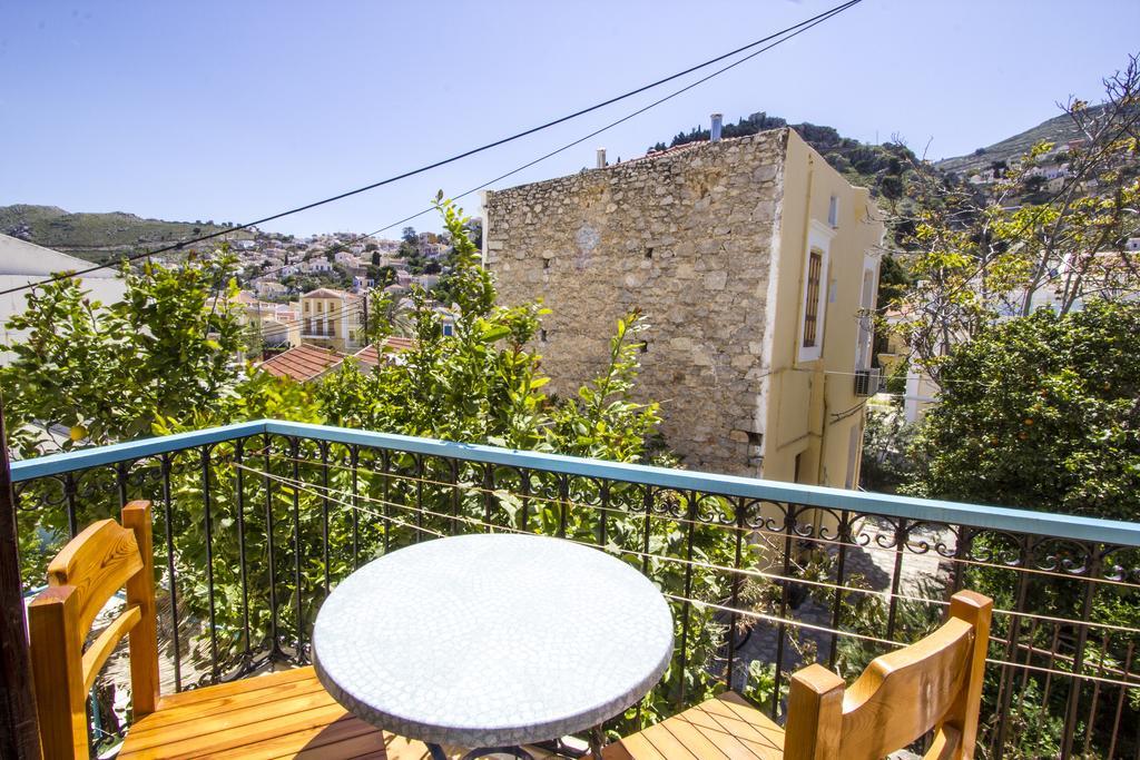 Symi Center Hotel Luaran gambar