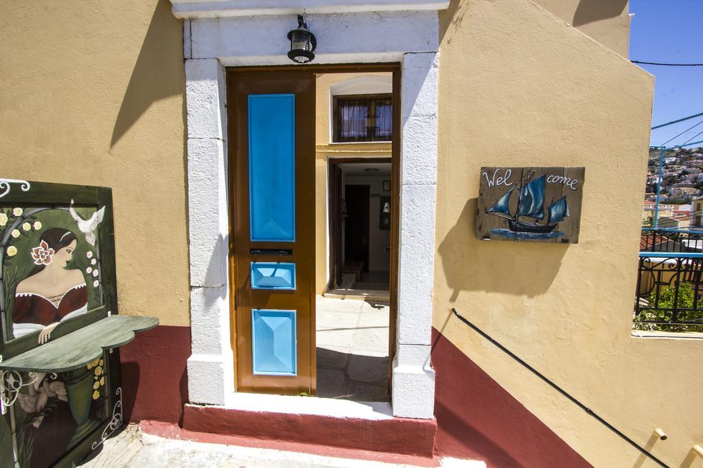 Symi Center Hotel Luaran gambar