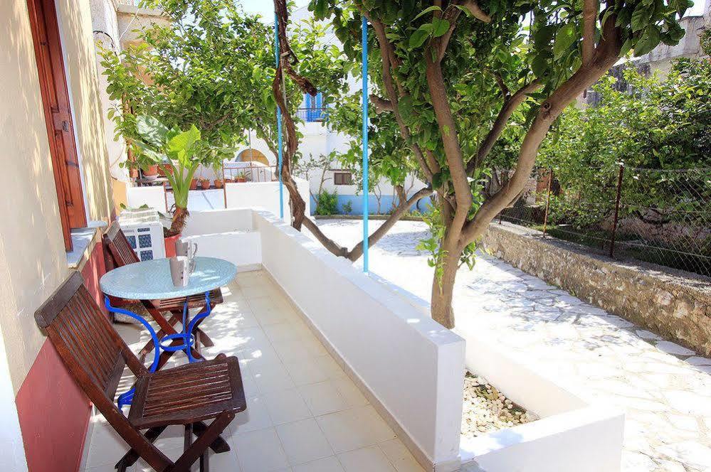 Symi Center Hotel Luaran gambar